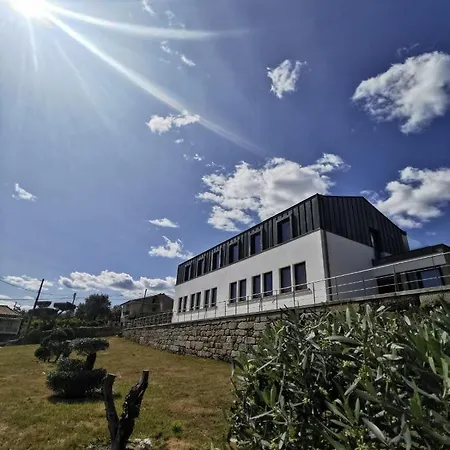 Casa Da Escola مزرعة للإقامة فوزيلا